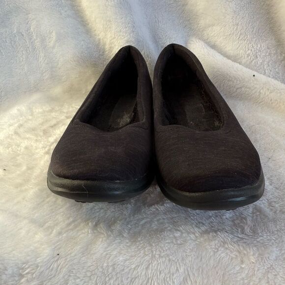 Skechers Black Flats Classic Slip-On - Picture 2 of 4